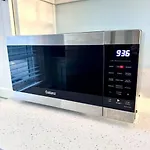 Brand New! Walk To All + 12 Mins To Derby!